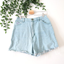 Vintage Wrangler Women's Blue Denim Cut Off Denim Shorts Size 10 Waist 27"