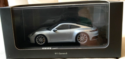 Porsche 911 Carrera S- Paul's Model Art- Minichamps- 1:43 Model