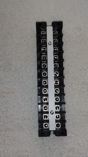 GE EB25B12 GE TERMINAL BOARD 600V / 30A 18-10 AWG 20 LBS-IN 12 POLE NEW - Picture 4 of 4