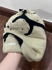 Arc'teryx Grotto Toque Beanie Beige Merino Wool Winter Ski Hat Unisex NWT Warm