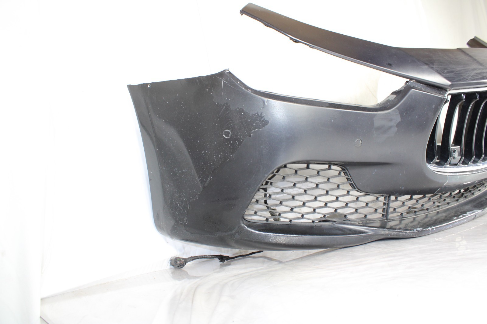 🚀 14-17 Maserati Ghibli Front Bumper Cover Complete W/Grills & Sensor Black OEM