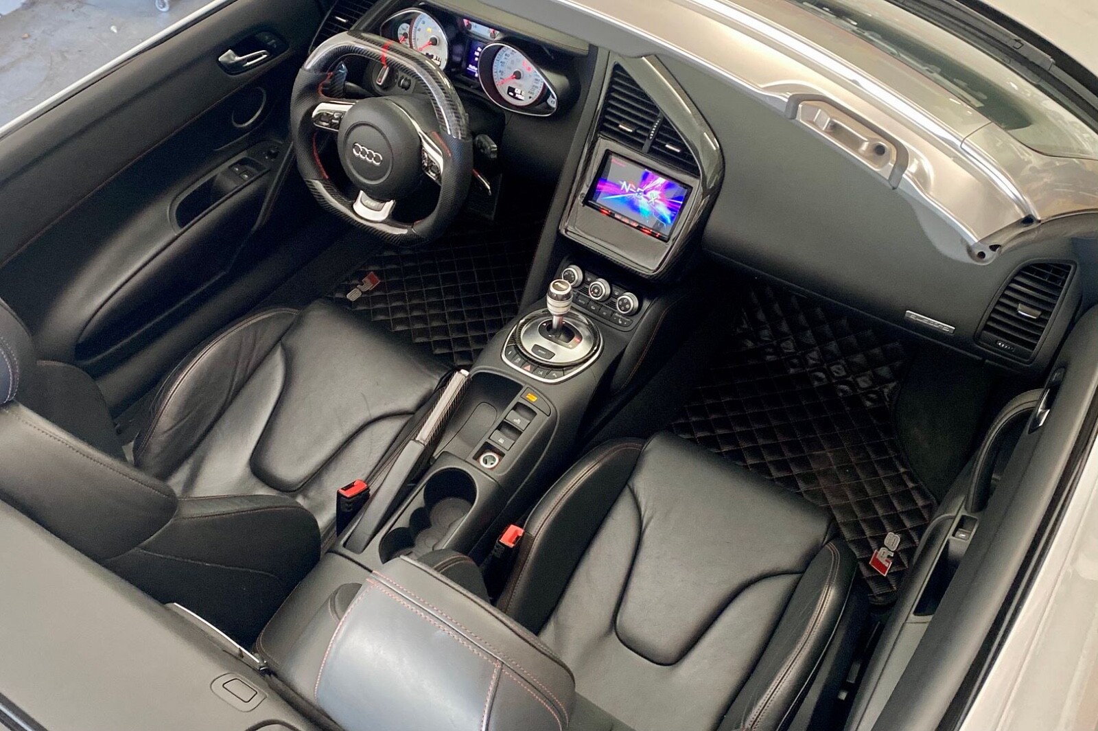 Audi R8 1st gen 100% Carbon Fiber Double DIN Radio Trim Bezel for DD radio