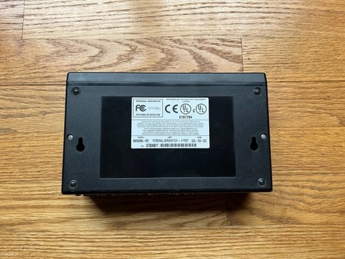 BLACK BOX 724-746-5500 ServSwitch 4 Port KVM Switch - Photo 3/3