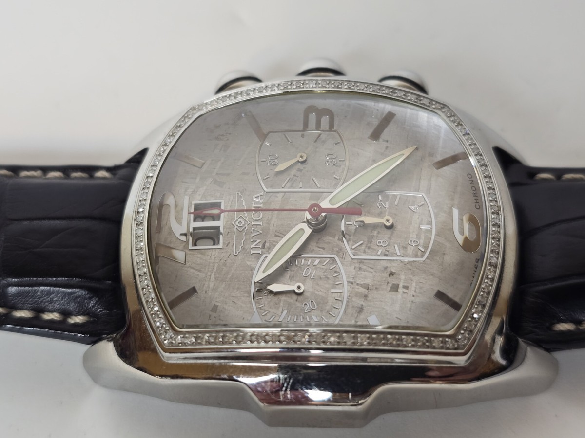 Invicta Diamond Lupah Meteorite Silver Watch with green alligator strap Limited Edition / 1,000 Diamond Invicta Lupah Meteorite Dial  main image 3