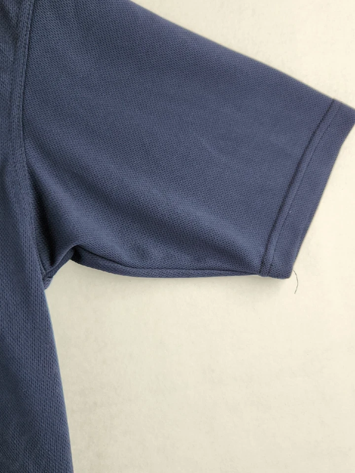 Polo azul con logotipo de ala de soporte táctico para hombre talla mediana Foto 2 de 4