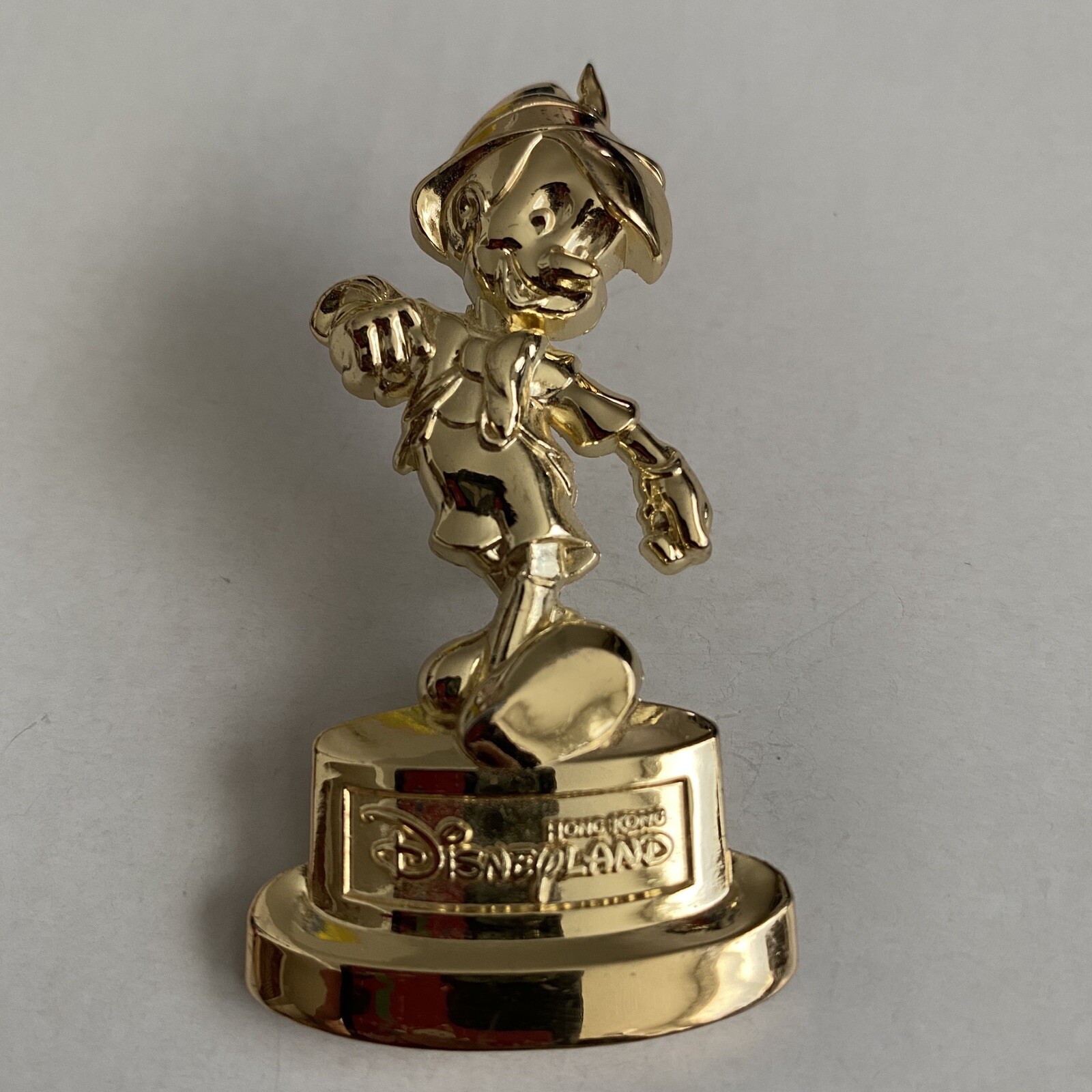 Hong Kong Disneyland Disney HKDL Pinocchio Golden Trophy Pin