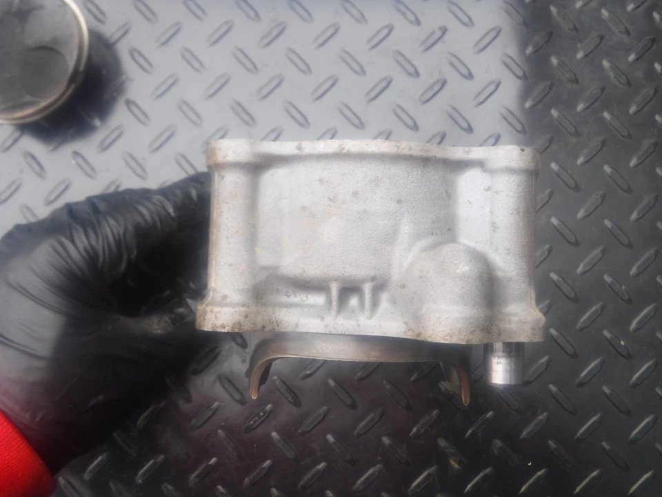 2005 HONDA CRF250X 04-17 CYLINDER & PISTON TOP END CRF250R 04-07 - Image 4 of 4