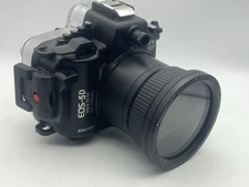 Sea Frogs 40M/130ft Underwater Camera Housing for Canon EOS-5D Mark III/IV