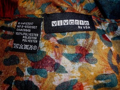 Vivante by VSA Elegant  Design Light  two sided Wrap/Shawl 100% Soft Polyester!