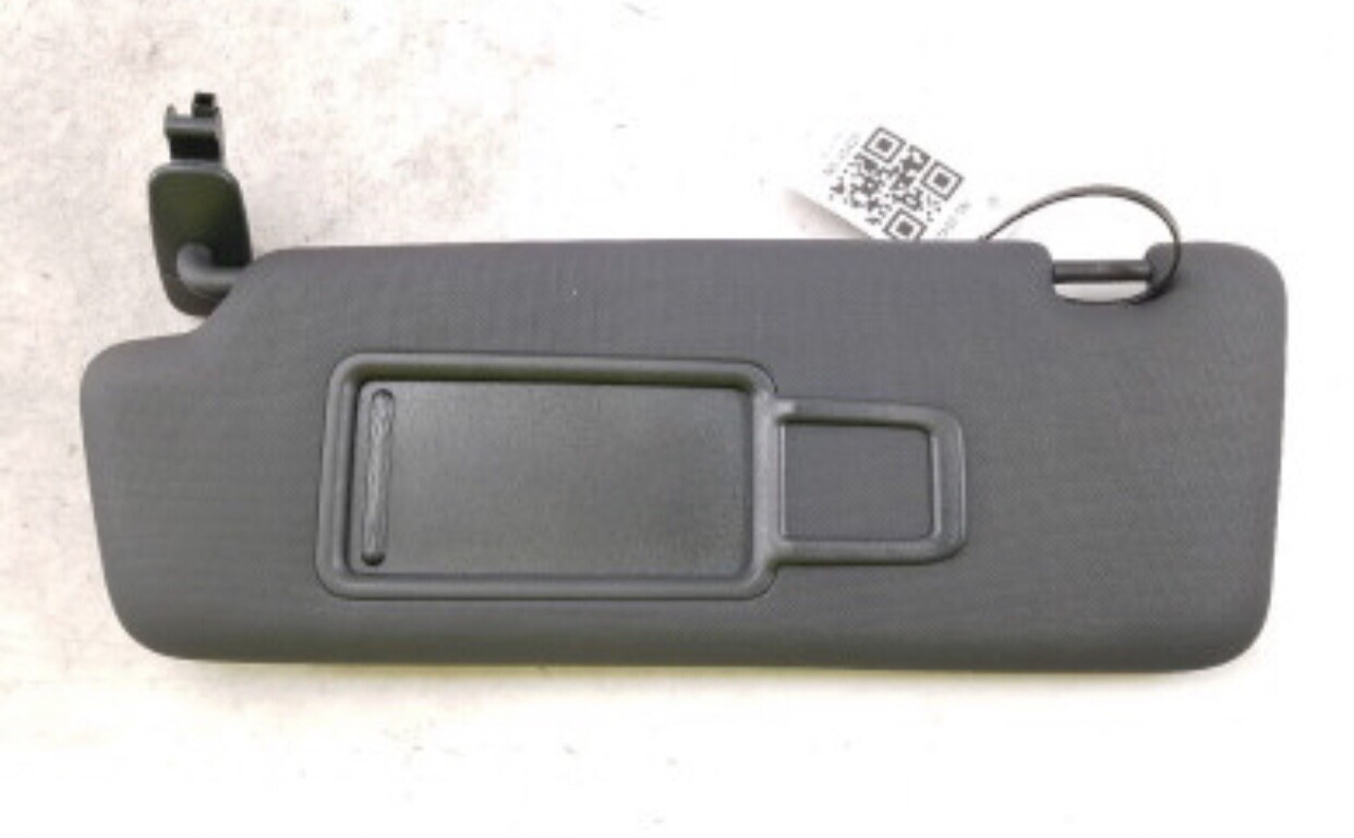 Pare-soleil conducteur Audi A3 8V0857551E7C0 pour remplacer un miroir cassé