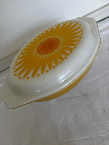 VTG MCM Pyrex Daisy Sunflower Oval Divided Casserole Dish with Lid 1.5 Quarts