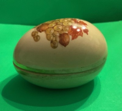 Royal Worcester Palissy Porcelain Trinket Egg g127