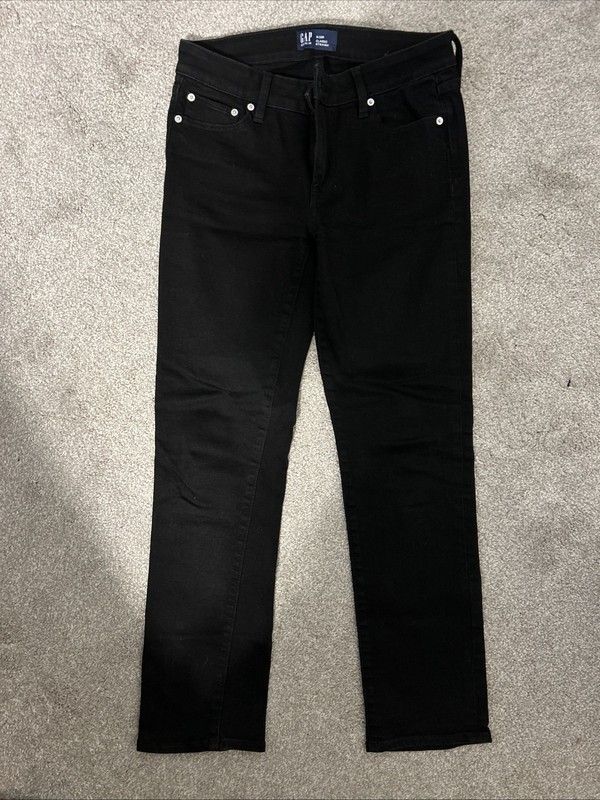 Gap Women's Classic Straight Mid-Rise jeans, Size 8