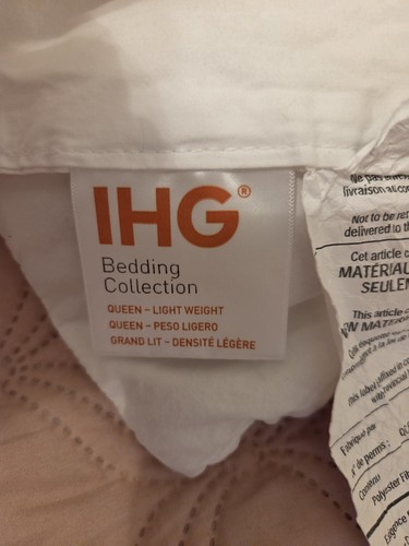 IHG Bedding Collection Queen Size Light Weight Down Alternative Duvet Insert