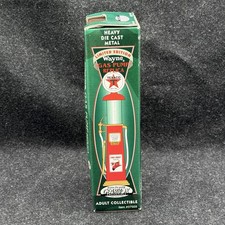 Gearbox Collectible 1930s Wayne Texaco "Fire Chief" gas pump replica
