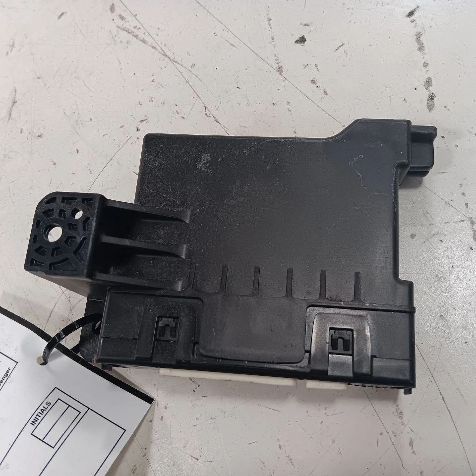 Модуль управления двигателем вентилятора температуры VIN B3 15-17 Toyota Prius C - Изображение 4 из 4