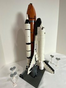 Lego Creator Expert 2010 Shuttle Adventure 10213 READ FULL DESCRIPTION