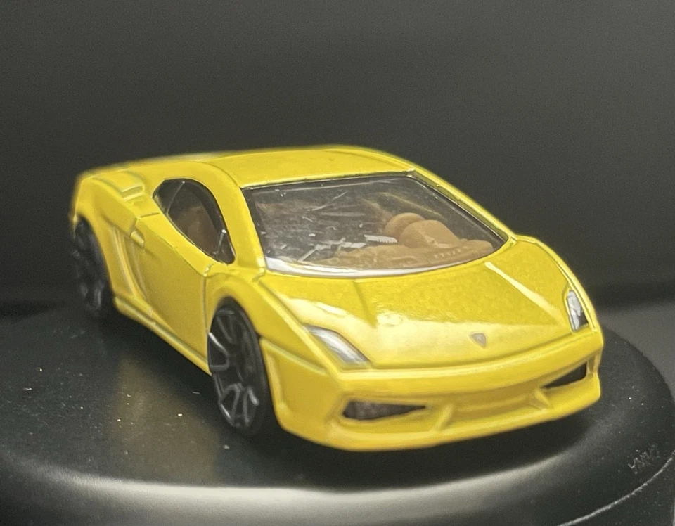 Lamborghini Gallardo LP 560-4 🟡Model Diecast Car 1:64 Mattel Hot Wheels Diorama - Image 3 of 4