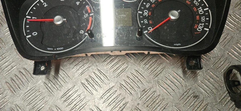 Ford fiesta MK6 TDCI 1.4 diesel ignition barrel key transponder engine ecu kit - Image 3 of 4