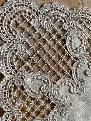 Tischdecke quadratisch,57x57 cm,Champagner Beige,Spitze an den Ecken - Bild 4 von 6