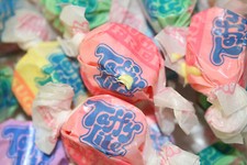 SUGAR FREE ASSORTED SALT WATER TAFFY 1 Lb Taffy Town diabetic /keto