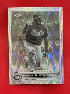 Mike Moustakas #56 Reds Black & White Ray Wave Ref 2022 Topps