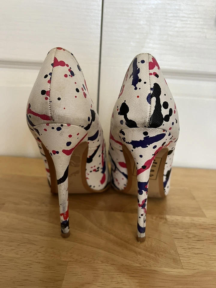 Zapatos de salón Shoe Republic LA talla 5,5 Foto 3 de 4