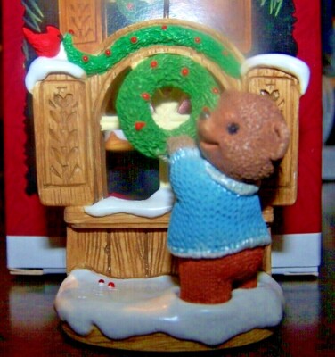 Hallmark Ornament - Tender Touches - WELCOME SIGN - 1996 - MIB!