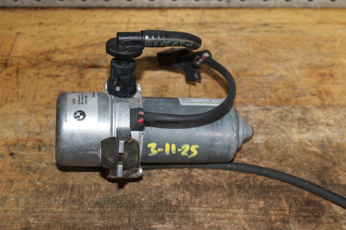 14-21 BMW i3 I01 Hybrid Brake Booster Vacuum Pump 34336857405 OEM
