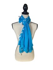 Vintage Womens Rectangle Scarf Blue White Embroidery Tassels Crinkled Boho Chic