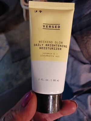 Versed Weekend Glow Daily Brightening Moisturizer w/Vitamin C - 2 fl oz - NEW