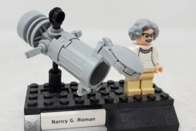 Lot LEGO Women of NASA 21312 Jemison Hamilton Roman Ride Minifigs &  Accessories