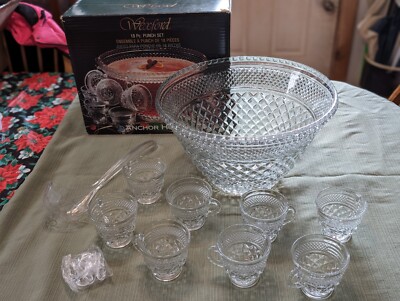 Anchor Hocking 18 Piece Wexford Punch Bowl Set Service for 8 w
