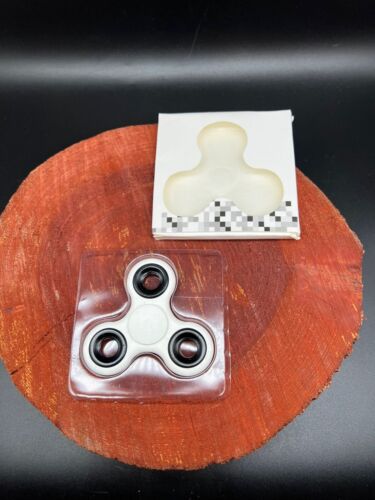 Pack of 24 trendy gadget FIDGET SPINNER style Relieve Anxiety Stress Autism - Picture 7 of 8