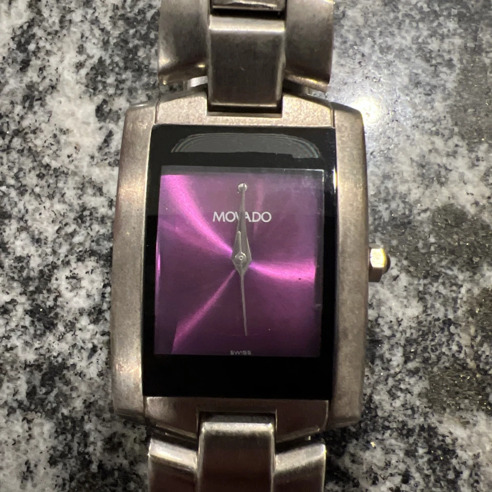 RARE VTG BEAUTIFUL MOVADO ELIRO PURPLE FACE WRIST WATCH QUARTZ 84 C1 455 3652178 - Image 2 of 4