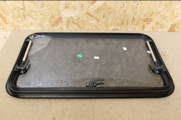 New Genuine Left sliding door hinged window 777 x 492 VW Crafter 7C4845211 2017+ - Image 4 of 4