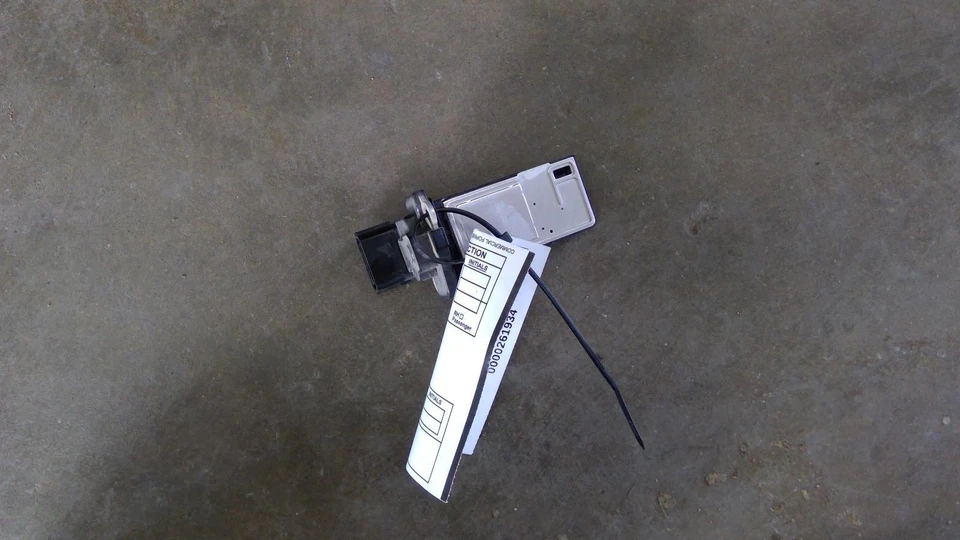 Medidor de flujo de aire de inyección de combustible usado se adapta a: 2018 Gmc Canyon con grado de emisiones PZEV Foto 2 de 4