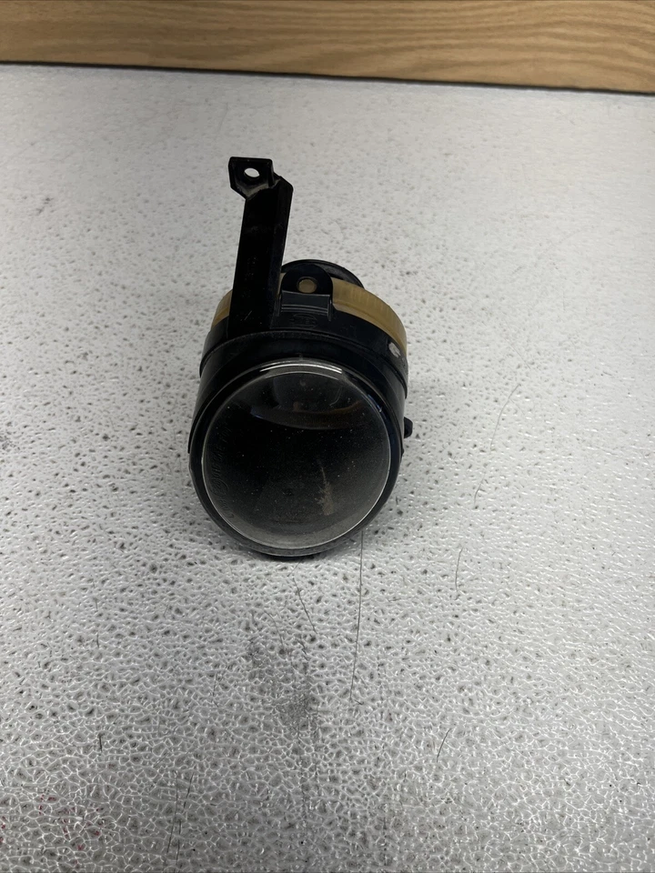 Faro antiniebla izquierdo Volkswagen Eos 2007-2011 271 287 00 OEM Foto 2 de 4