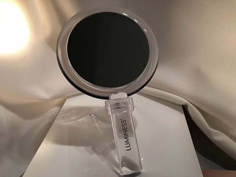 Luminess DUAL SIDED MAGNIFICATION MIRROR Handheld Mirror With Stand New In Box - Image 3 of 4