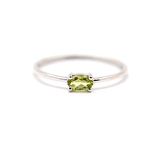 Peridot ring oval peridot 14 k gold ring 5mm by 3 mm oval green natural peridot