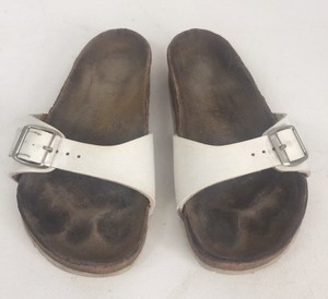 one strap leather sandals