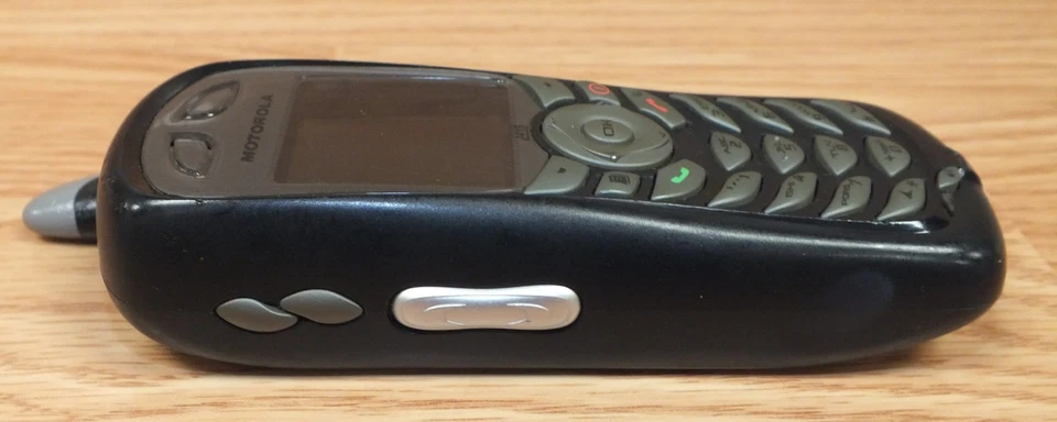 **FOR PARTS** Motorola i415 (Boost Mobile) CDMA Cellular Bar Phone Only **READ** - Image 3 of 4