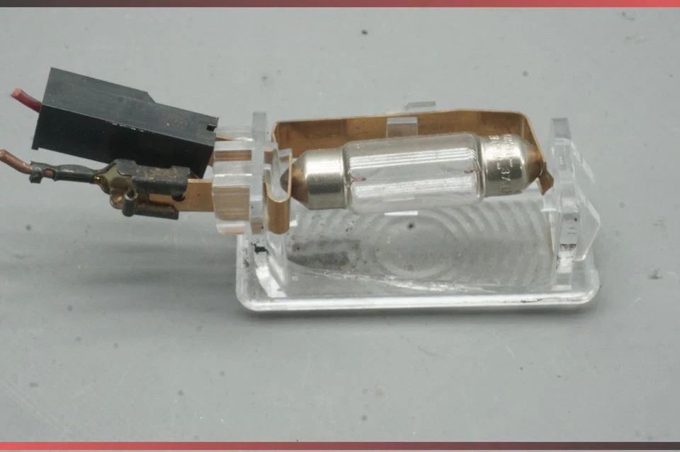 1999-2003 Mercedes CLK430 Front Left Side Door Courtesy Light Lamp 1248200401 - Image 4 of 4