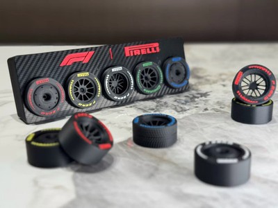 2026 F1 Pirelli Tire Display Set 5 Tyres Stand Formula 1 Racing 3 Designs