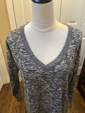 Style  Co Women  s Gray Lightweight Sweater- Size Small- NWT