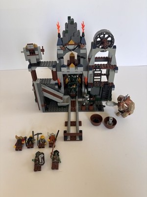 LEGO CASTLE DWARVES MINE 7036 ALMOST COMPLETE WITH MINIFIGURES GREAT CONDITION