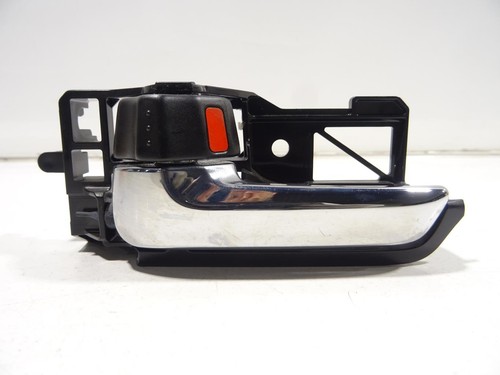 PORTIERGREEP BINNEN LINKS VOOR Suzuki Ignis (MF) 8313063JC0C48 - Afbeelding 1 van 4