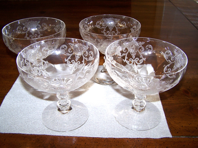 ANTIQUE HIGH QUALITY ETHCHED CRYSTAL FOOTED CHAMPAGNE COUPES: SET OF 4