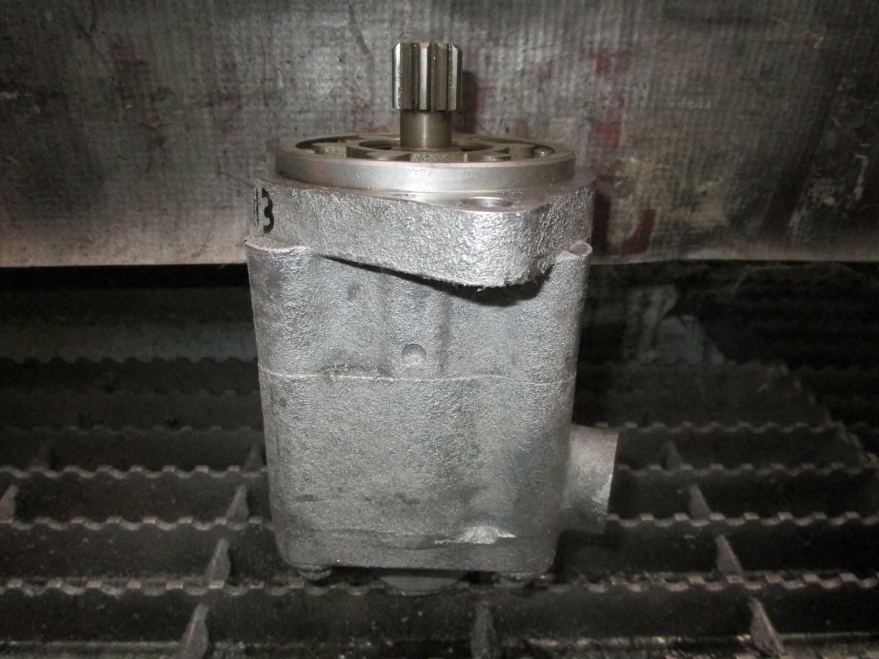 International Navistar Steering Pump Lh2110434 3535274C91 LuK for  