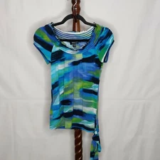 Amy Wear women's size M top blue print elastic scoop neck SS ties at bottom